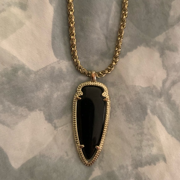 Kendra Scott Pendant Necklace - Picture 2 of 3